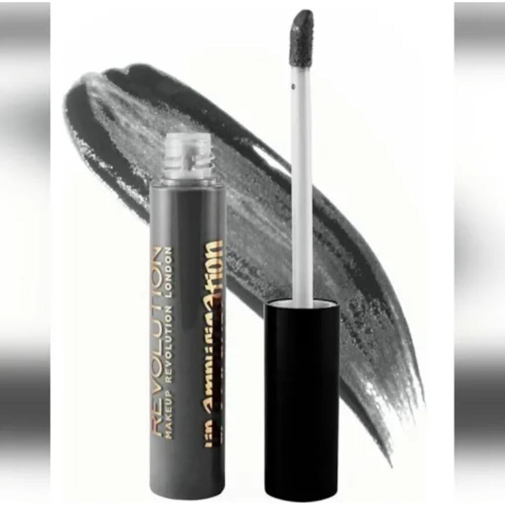 Makeup Revolution Lip Amplification Gloss “Limitless” Amplified Long Wear – New